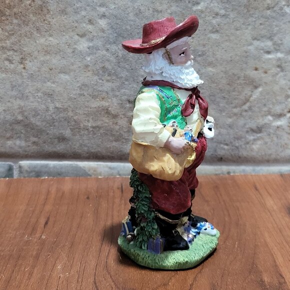 International Santa Claus Collection Padre Nicholas Brazil Figurine 1996 - Picture 8 of 10